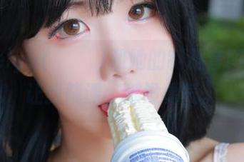 Addielyn(에디린)和她的制服套图，是要让我跷课，都没勇气。
