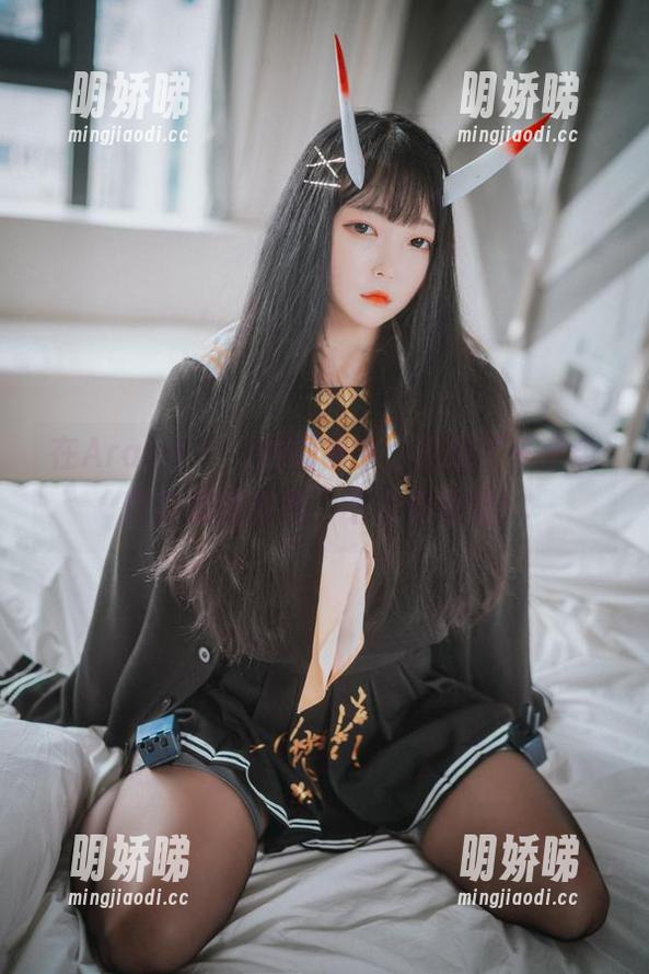 在Aram(아람)的短裤中，找到了一个全新的美图视角，不说你也懂！