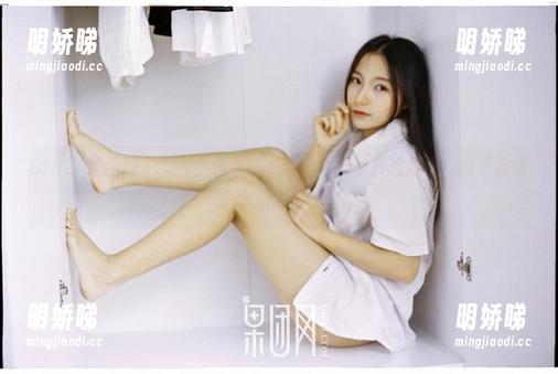 GIRLT果团网-王语纯 GIRLT果团网 - 女神王语纯的私房美图:某种程度上,说不定也是个健身指南?