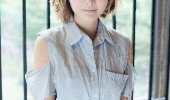 GIRLT果团网 – 看！龚玥菲的高清作品集里，白色的光影玩得开的哦。