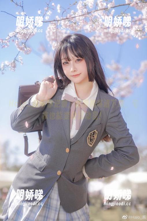 Halo_酱带你逆袭，体操服高清下载，宅家也能变身运动星！