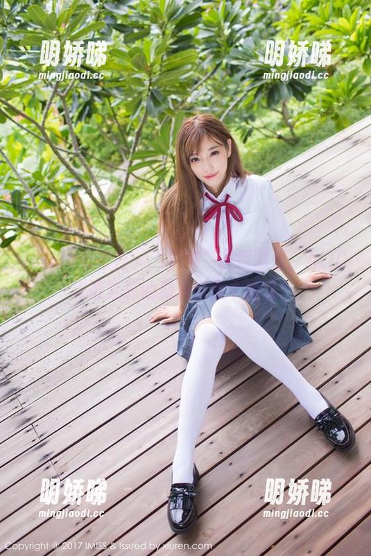 IMiss爱蜜社 - “妹妹”在原图里，ALICE梁紫轩的朋友也是个模特？