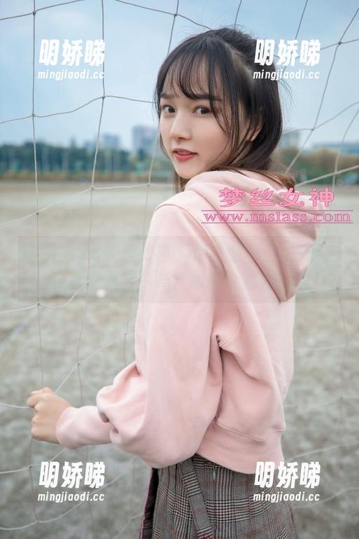 MSLASS梦丝女神 - 你愿意和玥玥一起在白色空间漫游吗？图片合集大揭晓