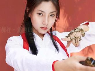 MiiTao蜜桃社 – 露西Lucy的空姐即视感，来一波美图包？航空纪念品带回家