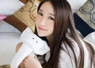 QingDouKe青豆客 – 朱赢Molly的高清画面，让清纯变得像草莓奶昔那么诱人！
