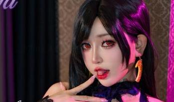 小Tiny Asa再现校园:女学生写真壁纸集