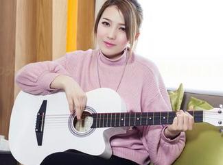 TouTiao头条女神 – 私房美图大揭秘：莫晓希的女友时刻，问你怕不怕？