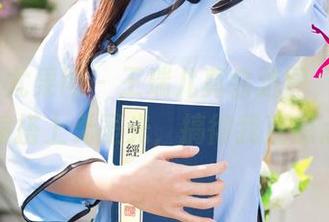 UGirls尤果网 – 王瑞儿真会选图，修女风范偏偏搭上无圣光，搞得我直想点开。