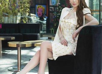 UGirls尤果网 – 黛蓓琪连体衣图集，决定不当女主，但自信满满