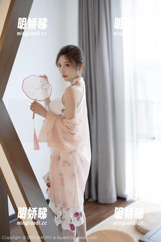 XIAOYU语画界-Angela小热巴 XIAOYU语画界 - 希望有一天我能像Angela小热巴这样优雅地穿上玫瑰金吊裙,再看一遍她的写真就夸好几句!