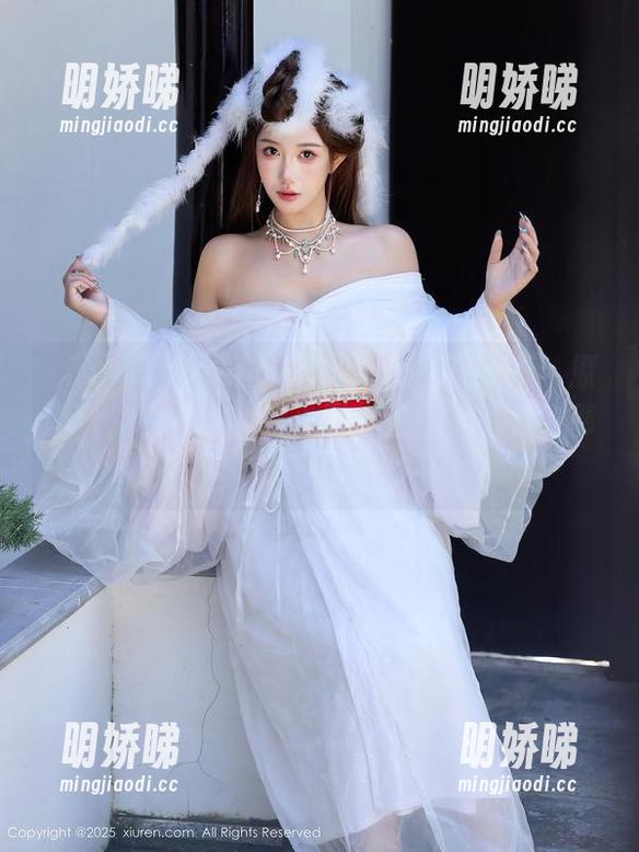 Xiuren秀人网 - 娇喘JC的旅拍写真：原图，让我想起了我小时候的梦想……去哪里玩？
