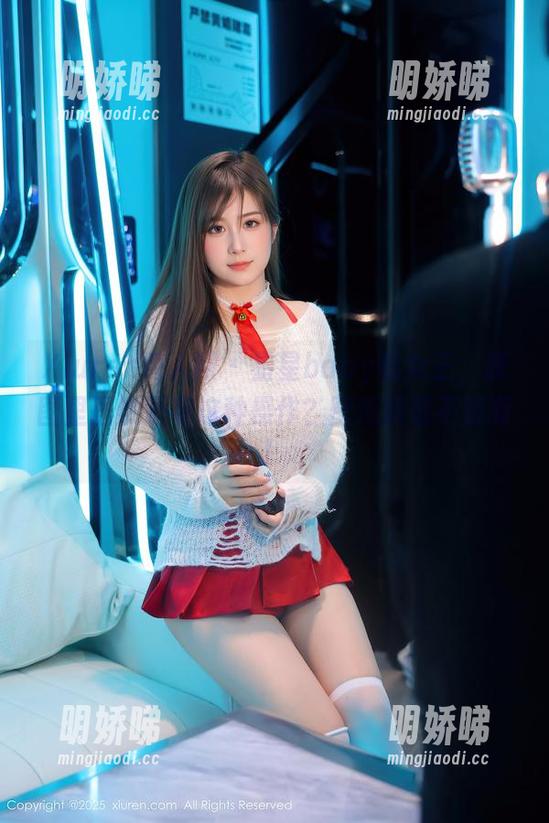 Xiuren秀人网 - 星星baby的女王，原图里居然还有这种操作？壁纸质量不错啊！