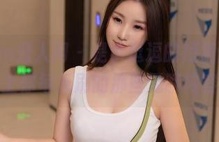 Xiuren秀人网 – 是小逗逗的短裙图包，配得上你每天刷的那些无聊内容吗？