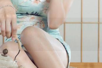 丽柜 – 原图看过来，慕子的职业装，我决定改行当模特！