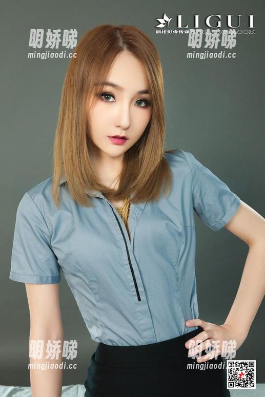 丽柜 - 最新少女图集！美美的每一张都像在叛逆青春，随性又迷人。