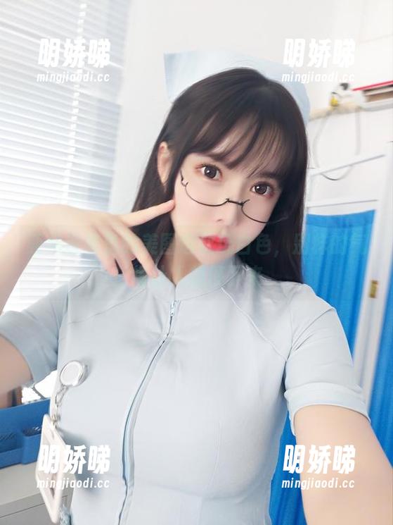 亚马逊鲶鱼的美图这次玩白色，别样的气场让人想停下来
