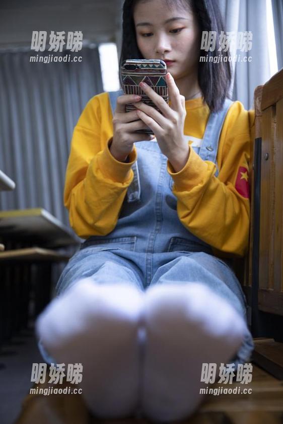 南国足艺 - 来吧，秋秋的全套鸡腿肉丝美脚，不信来看图片！