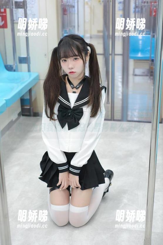 可可小白兔空姐原图，看完之后，只能默问，为何我的制服总是显得那么无趣？