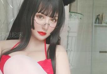 在线出没！夏鸽鸽不想起床的天狼星泳装，今晚值得美图点赞