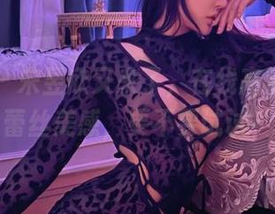 微密圈 – 宋昱欣又来了，在线高清呈现的蕾丝美感，要不要试试？