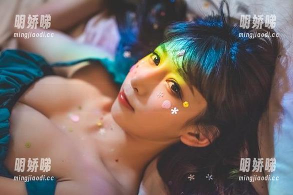 小酥酱穿上水手服的写真更新，默默画下了重重一笔…