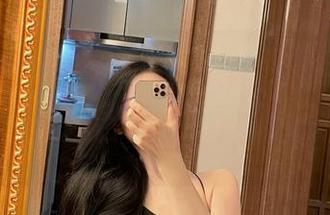 微密圈 – 左公子666带来的新图集，那个网洞连体黑丝，刚好夹在欲说还休的气氛里。