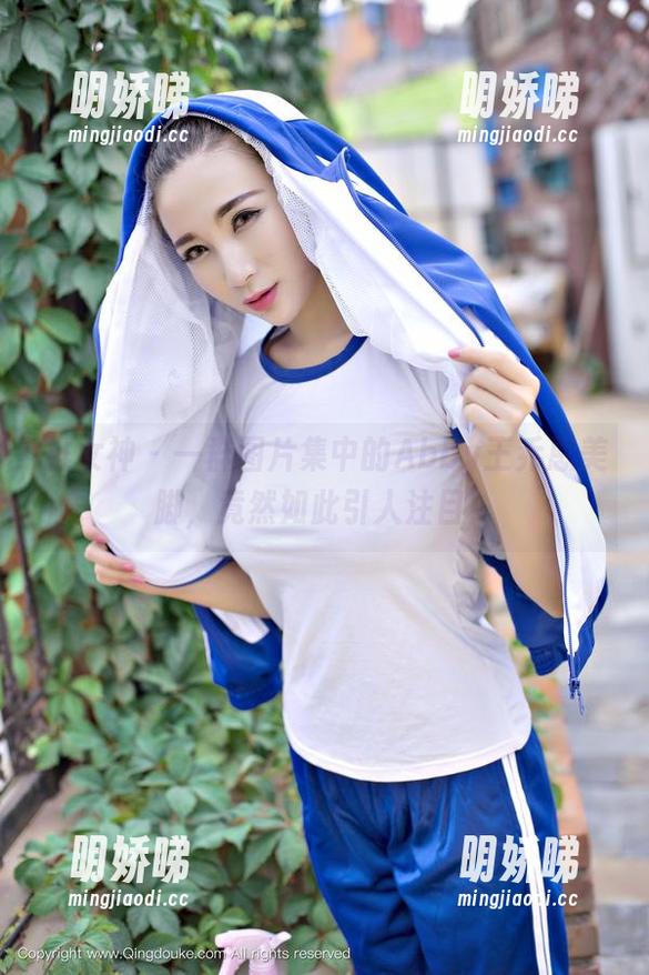 推女神-Abby王乔恩 推女神 - 一群图片集中的Abby王乔恩美脚,竟然如此引人注目!