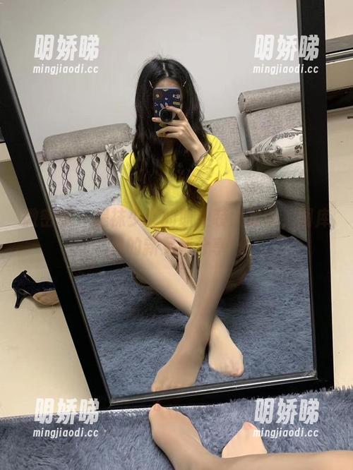 微密圈 - 提袜少女的职业装大集合，图库里的新灵感分享！