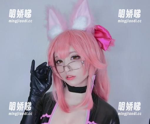 星野saori的黑丝图集好像是诱惑的万花筒，看着看着就想摸进那每一层含蓄。
