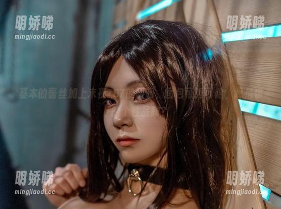 基本的蕾丝加上末夜787的叨叨，图包可秀可隐，算是你的个性品牌？