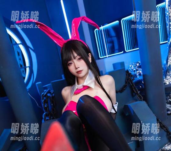 办公室里的末夜787：那张美图居然是免费的？！