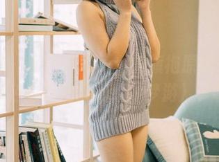 果团网 – 何梦兮Stacy的旗袍原图—那一抹色彩让我rêver（梦游）了呢