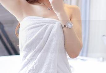 果团网 – 听说黄歆苑的内衣更新了，这次她的选择让我好想一探究竟。