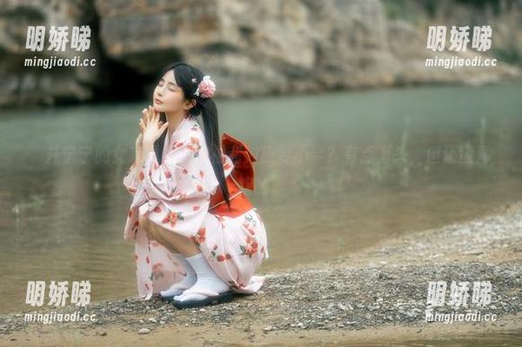 桜井宁宁的女友图片，这福利效应要不要？有点上头，但还蛮喜欢的。