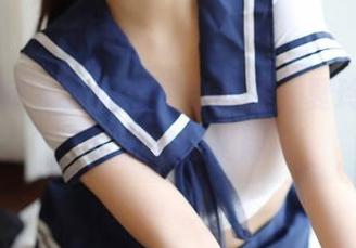 模范学院 – 字里行间的诱惑：夏玲蔓美足资源收藏指南
