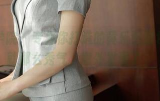 模范学院 – 专为你打造的黄乐然图包，脚就那么秀气，意外发现了。