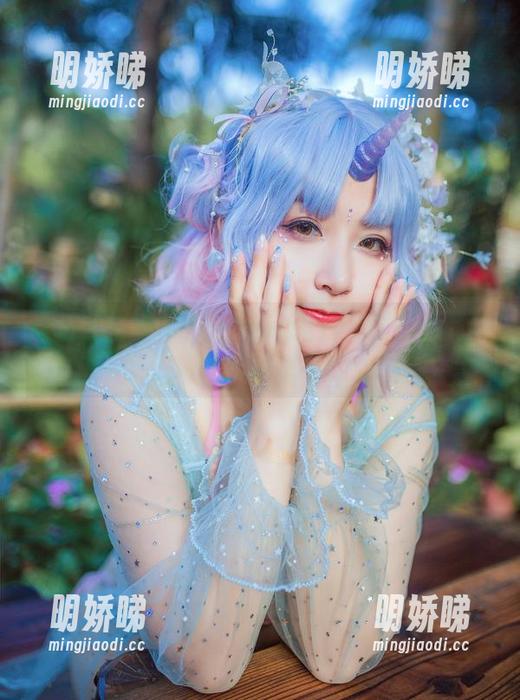 猫九酱 这猫九酱的ArtGravia图片…原图里的姿势让我困惑不已