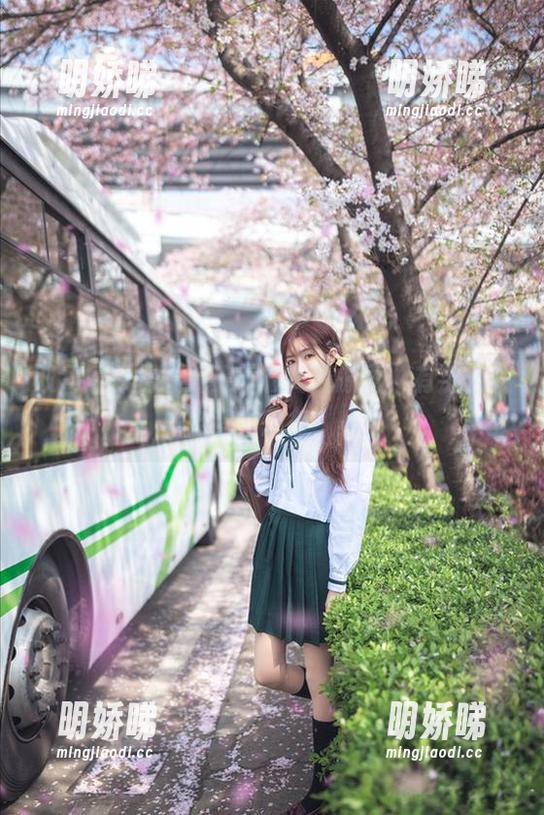 双马尾体操服的王羽杉高清原图，有那么一点点惹人想象，哈哈