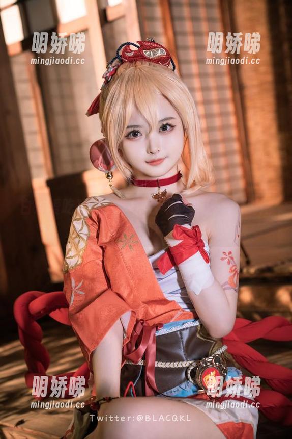 白莉爱吃巧克力 白莉爱吃巧克力眼镜合集:当镜片折射她的点滴玩味