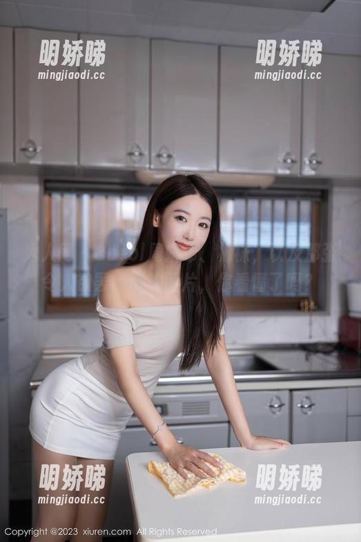 秀人网 - Carol周妍希、棉袜，以及那张令人欲罢不能的图片，你看懂了吗？