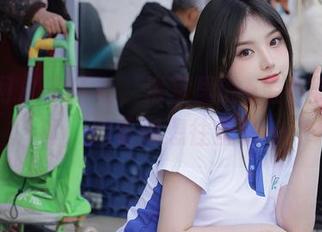 秀人网 – 实话说，浴室里的e宝小野猫写真，越看越想往里钻…