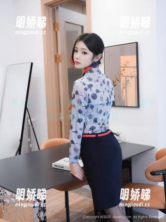 秀人网 - 南乔开启全套姐姐模式，图集中的每一张似乎在说话
