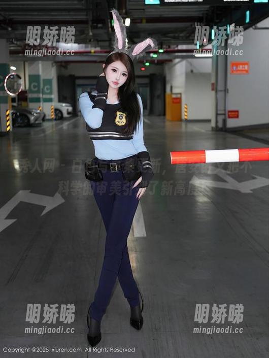 秀人网 - 白色写真集更新，唐安诺又把不科学的审美引到了新高度！