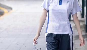 秀人网 – 看完夏雪爱的户外免费写真，我考虑试试做个“摆拍专家”