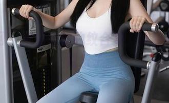 秀人网 – 宋愉愉的豹纹合集：穿越丛林，找乐子