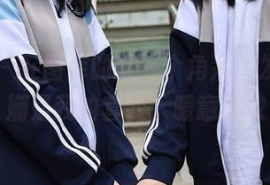 秀人网 – 在图库的某一个角落，发现王雅姗是我的套装，暖意浓浓