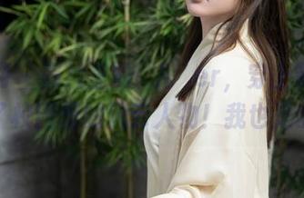 秀人网 – 照片里的玥儿玥er，穿上制服像极了校园里的风云人物！我也是醉了