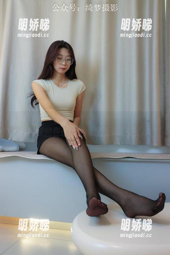 绮梦摄影-小艺 绮梦摄影 - 想要温柔的头号特权?小艺的原图在这里,免费拿走不谢