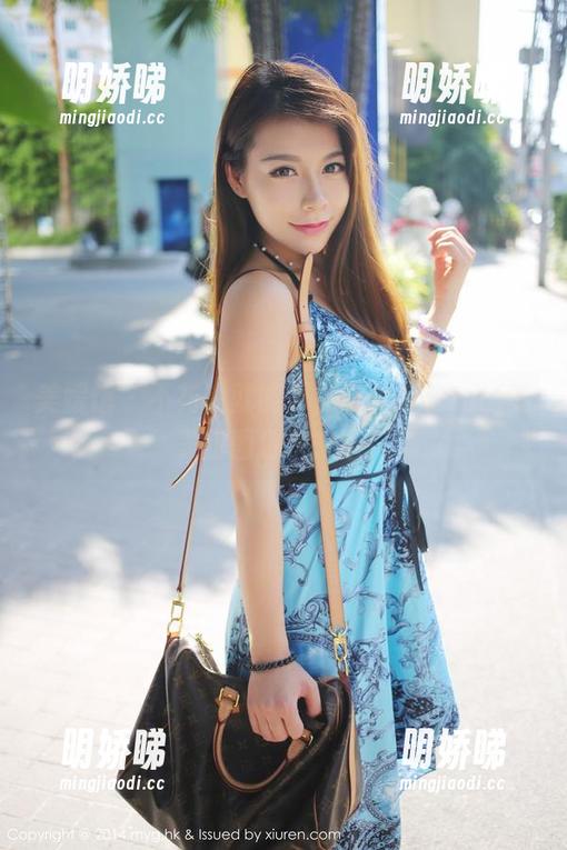美媛馆 - 不花钱就能看，王馨瑶yanni的美脚图包快来拿！