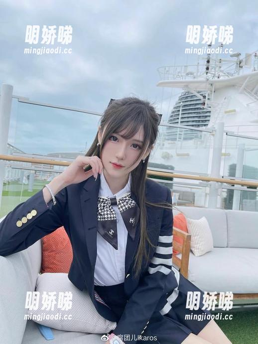 腐团儿Ikaros牛仔裤合集：看她如何轻松把“氛围感”穿上身